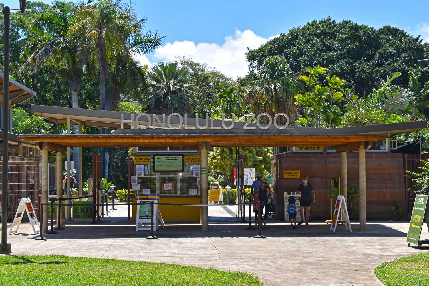 Honolulu Zoo Aloha Secrets